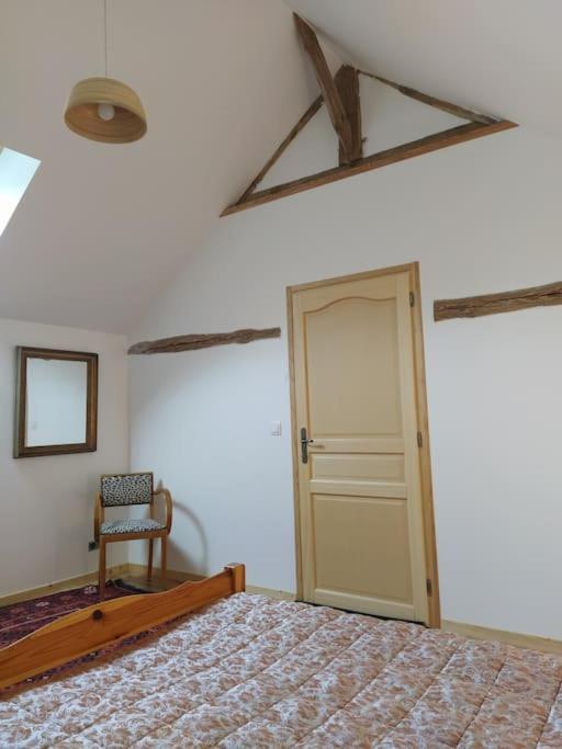 Superbe Appartement Dans Charmant Corps De Ferme Acheres-la-Foret Экстерьер фото